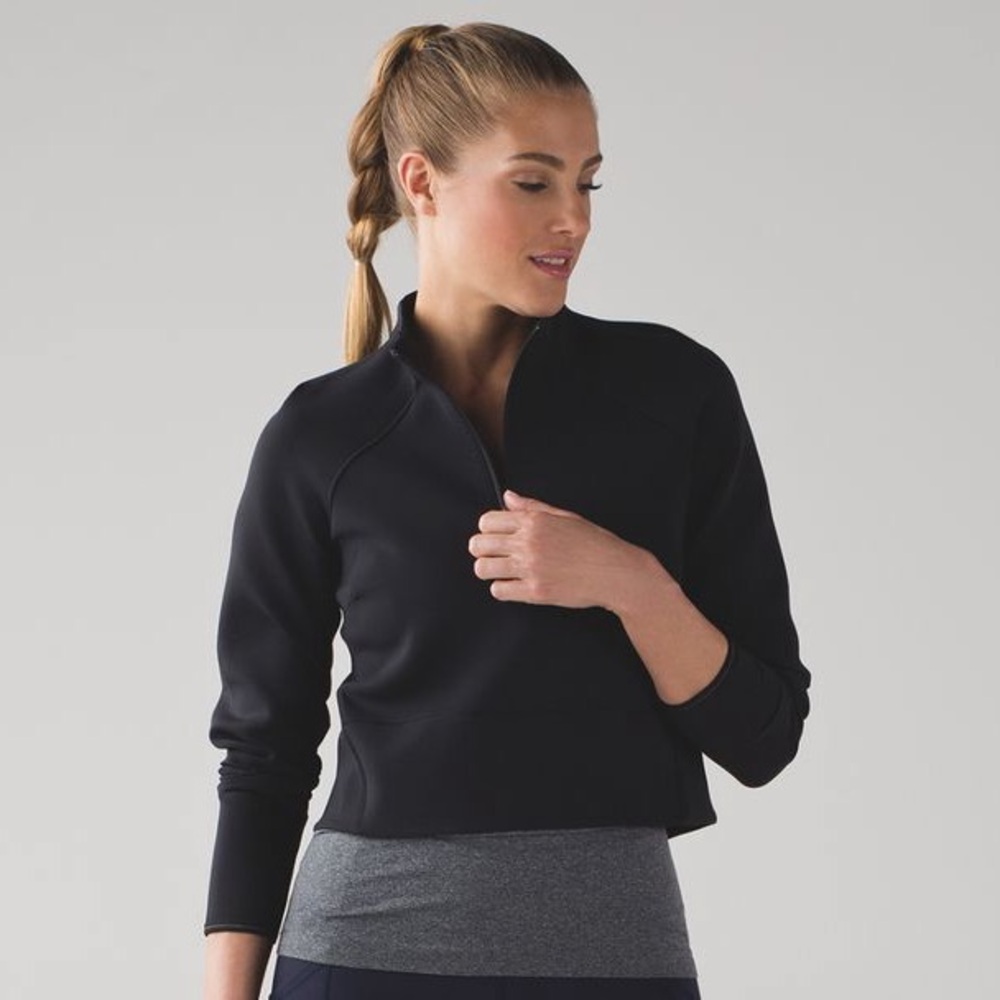 Lululemon Kicking Asphalt half zip pullover 6 black